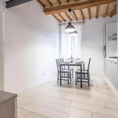 Fabretti - Modern & Elegant 2-bedroom Downtown Retreat *
